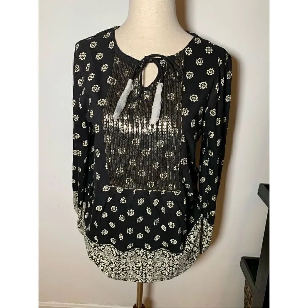 Chicos black blouse boho black and white new with tags size 3/4 blouse size 0